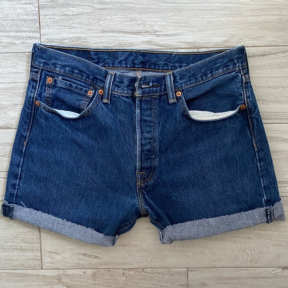 Levi cut off shorts! - Picture 1 of 4